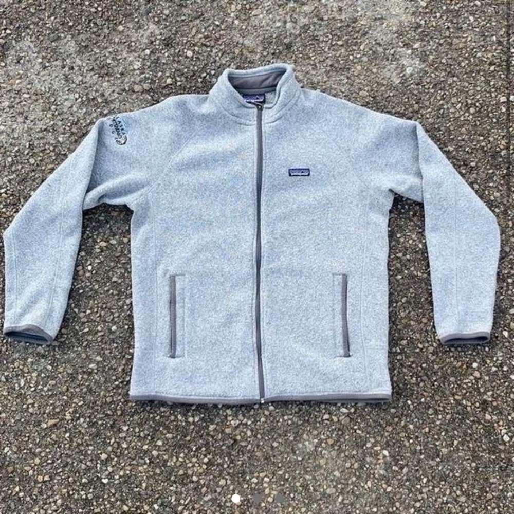 Patagonia Fleece 

Size - Large / Mens 
Condition - Good / No tears or stains